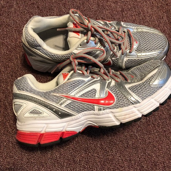 Nike Shoes - Nike Women’s US 9 Running Sneakers
